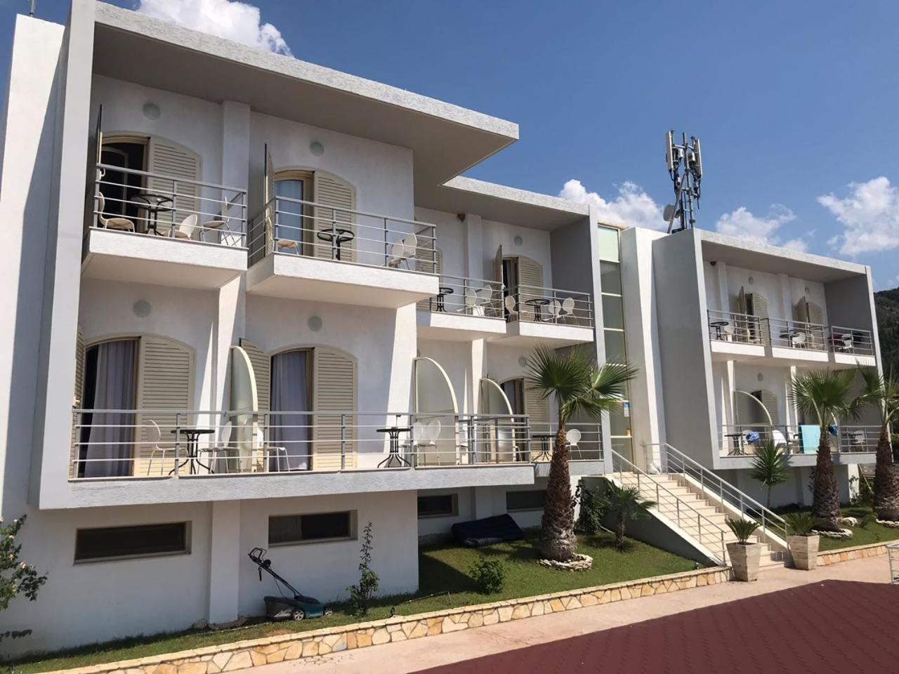 Royal Blue Hotel Дхерми Экстерьер фото